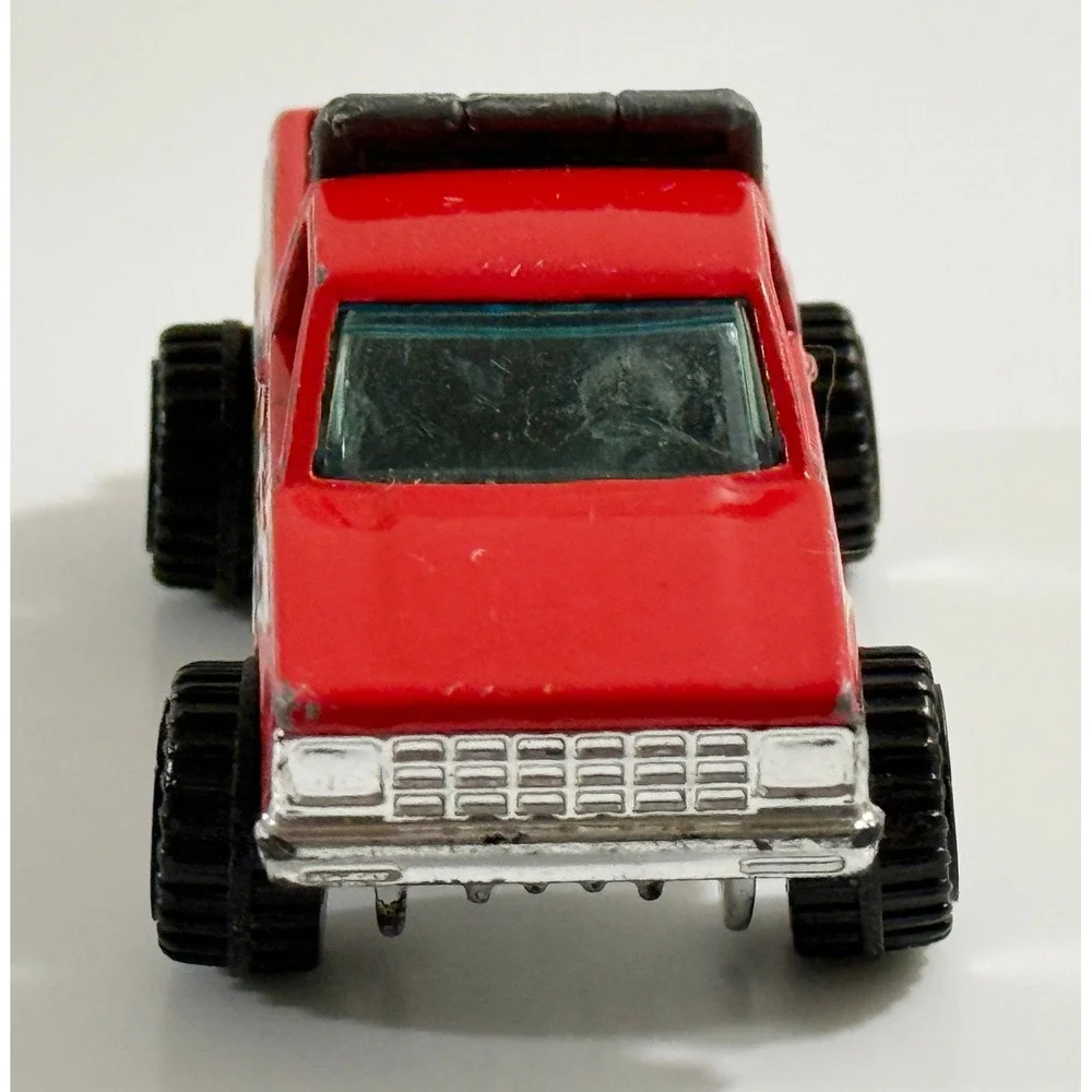 Hot Wheels Pickup Truck 1:64‎ Red Graffiti Scuba Gear 1982 Mattel Thailand